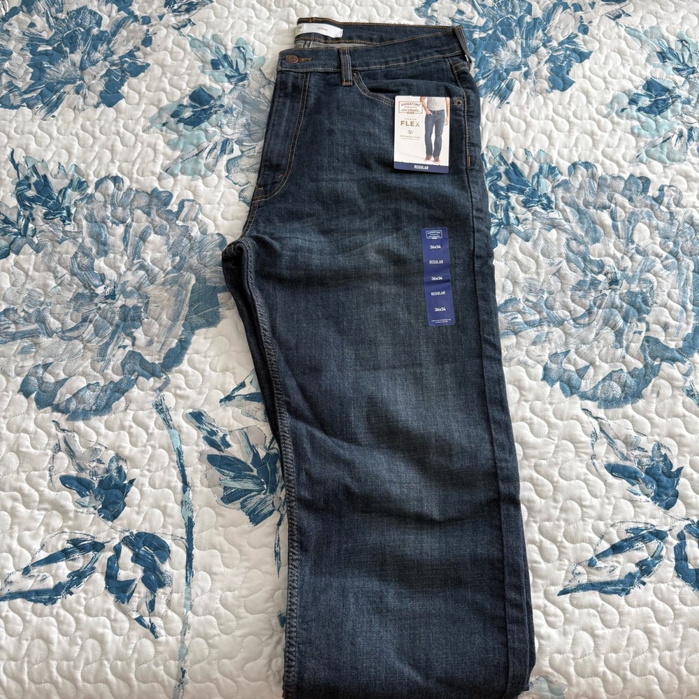 Levi Strauss Mens Gold Premium Flex Denim Straight Leg Jeans